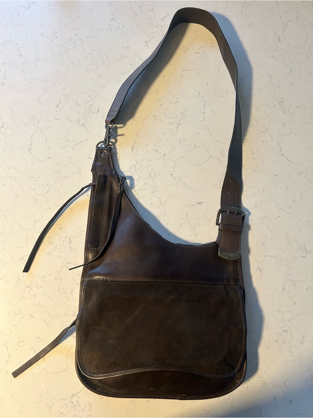 EUC WE THE FREE Roots Revival Sling Shoulder Crossbody Bag in Espresso - Picture 4 of 16